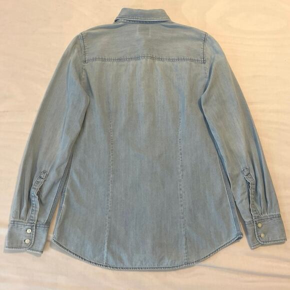 J. Crew Denim Shirt Womens Size XS Light Wash 100% Cotton Button Down Casual - Picture 5 of 12